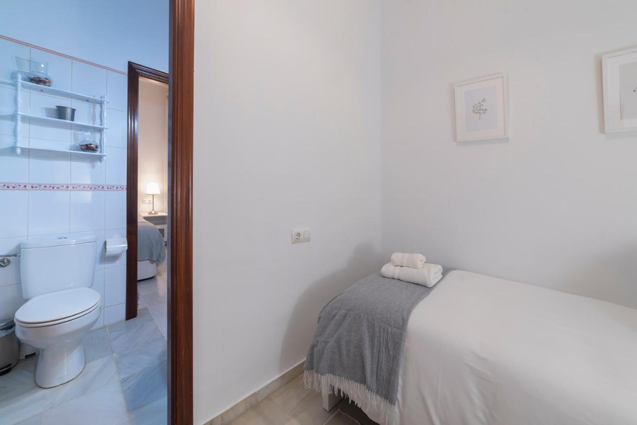 Alohamundi Torres Apartment Севиля Екстериор снимка